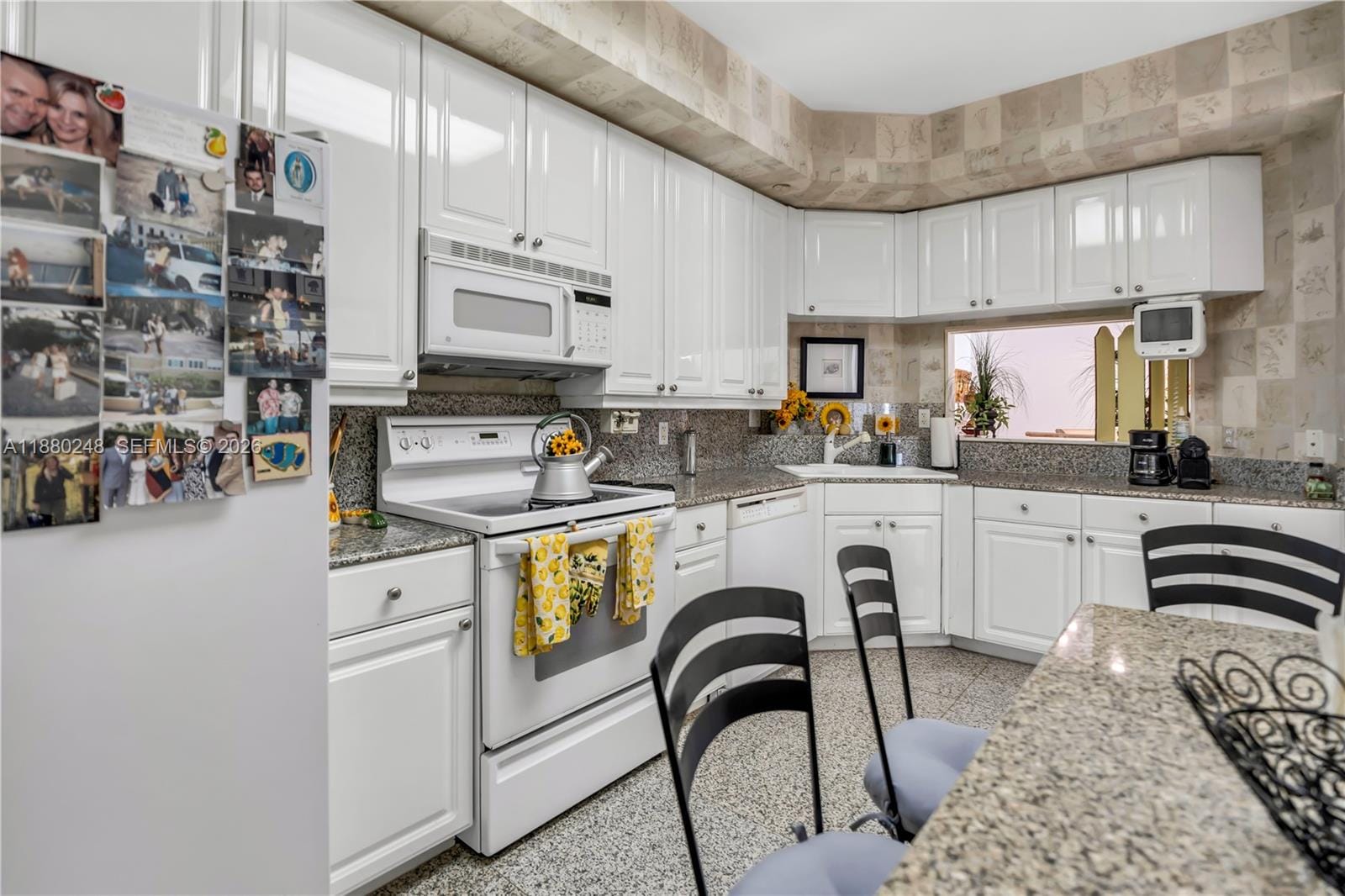 888 Brickell Key Drive 1807, Miami, FL 33131 photo 30