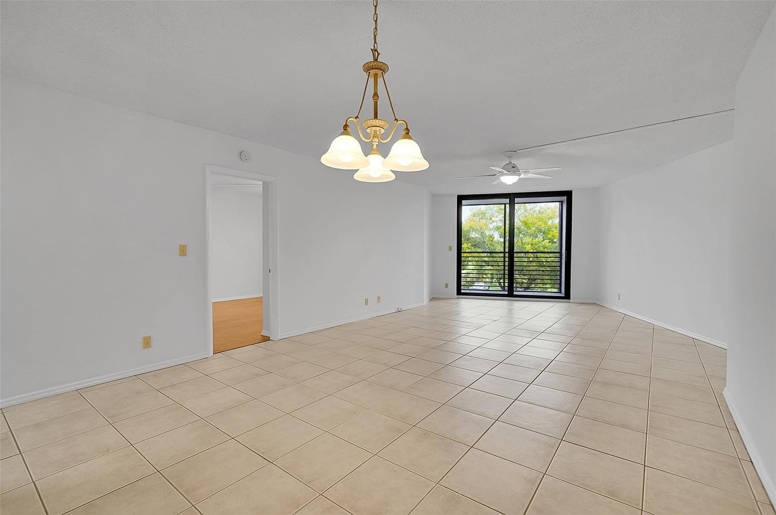 3900 N Hills Drive 301, Hollywood, FL 33021 photo 17
