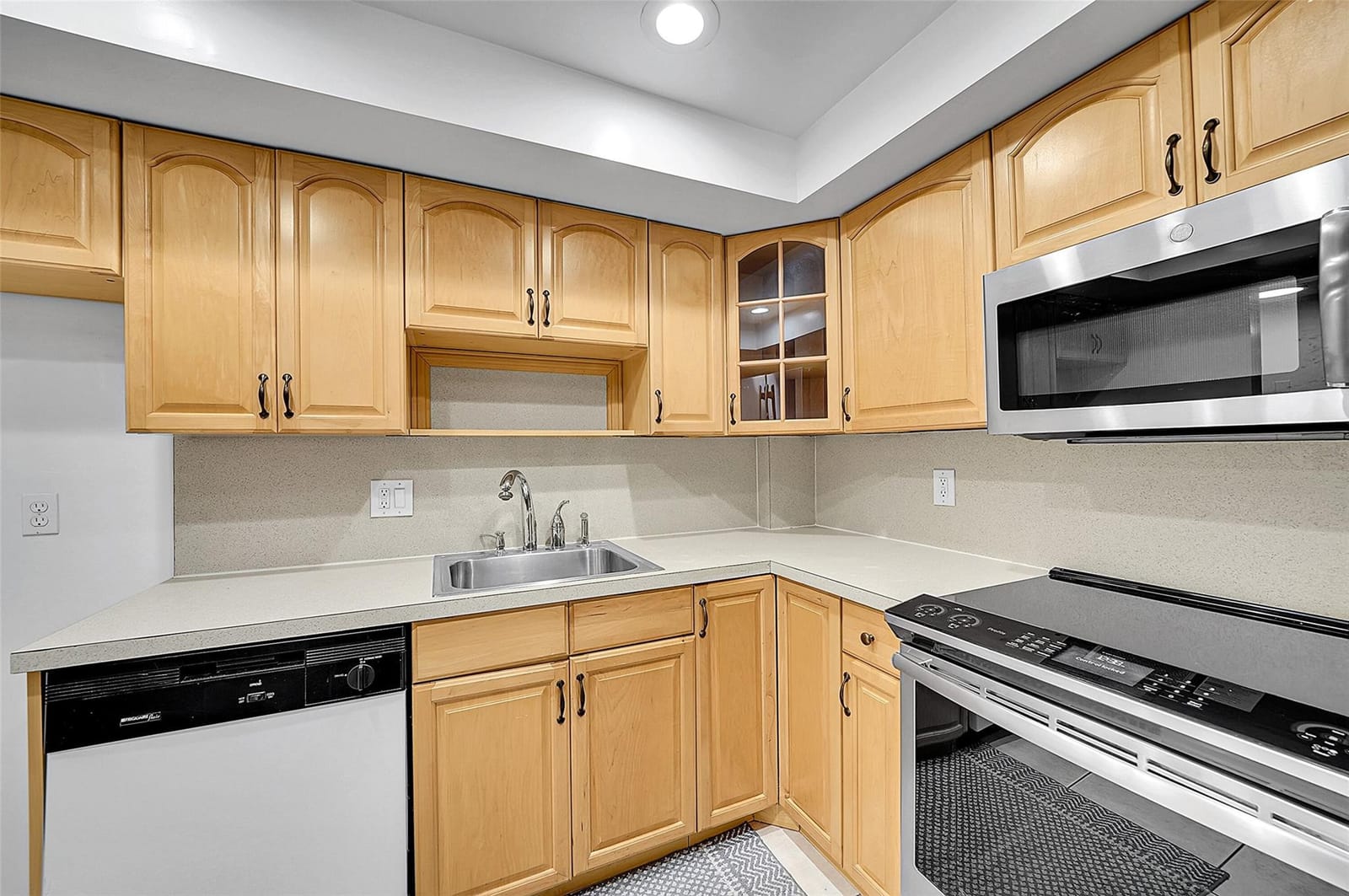 3900 N Hills Drive 301, Hollywood, FL 33021 photo 10