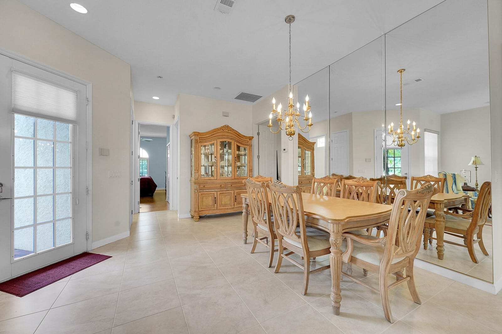 627 SW Saint Thomas Cove — photo 5