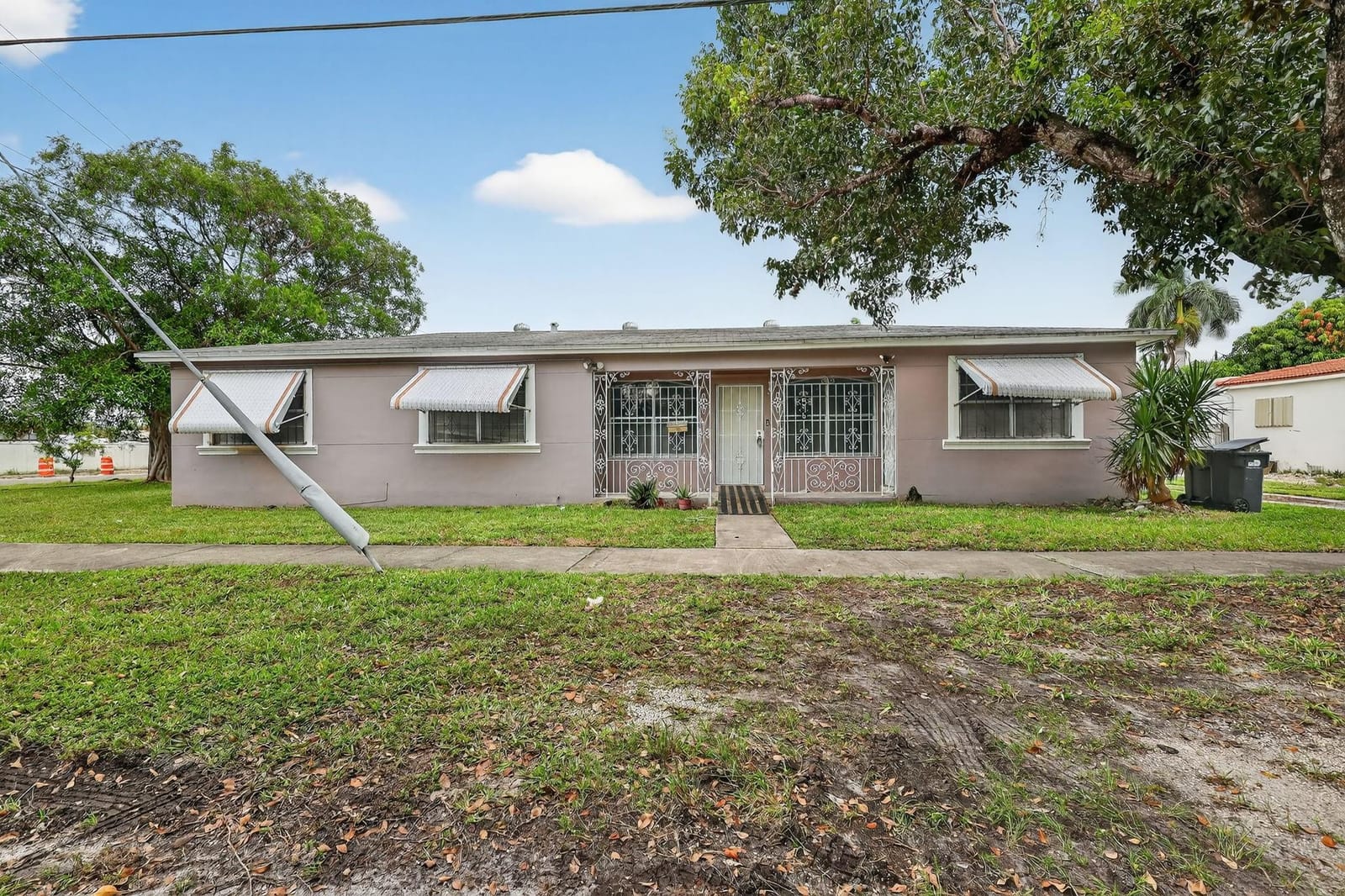 596 Ragan Drive, Miami Springs, FL 33166