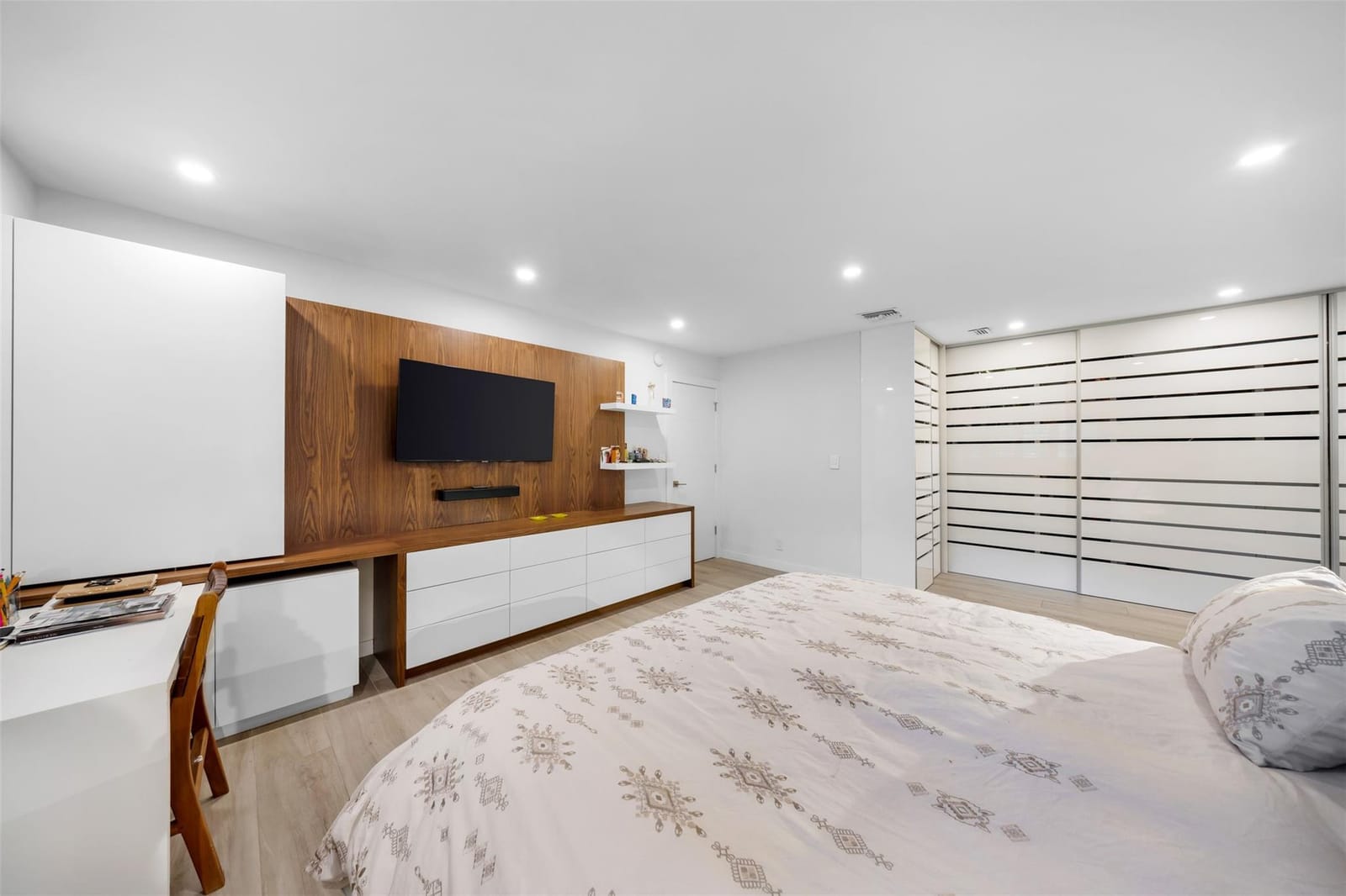 902 Cypress Grove Drive 902 — photo 7