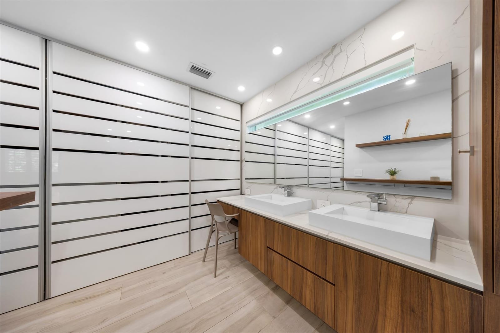 902 Cypress Grove Drive 902 — photo 4