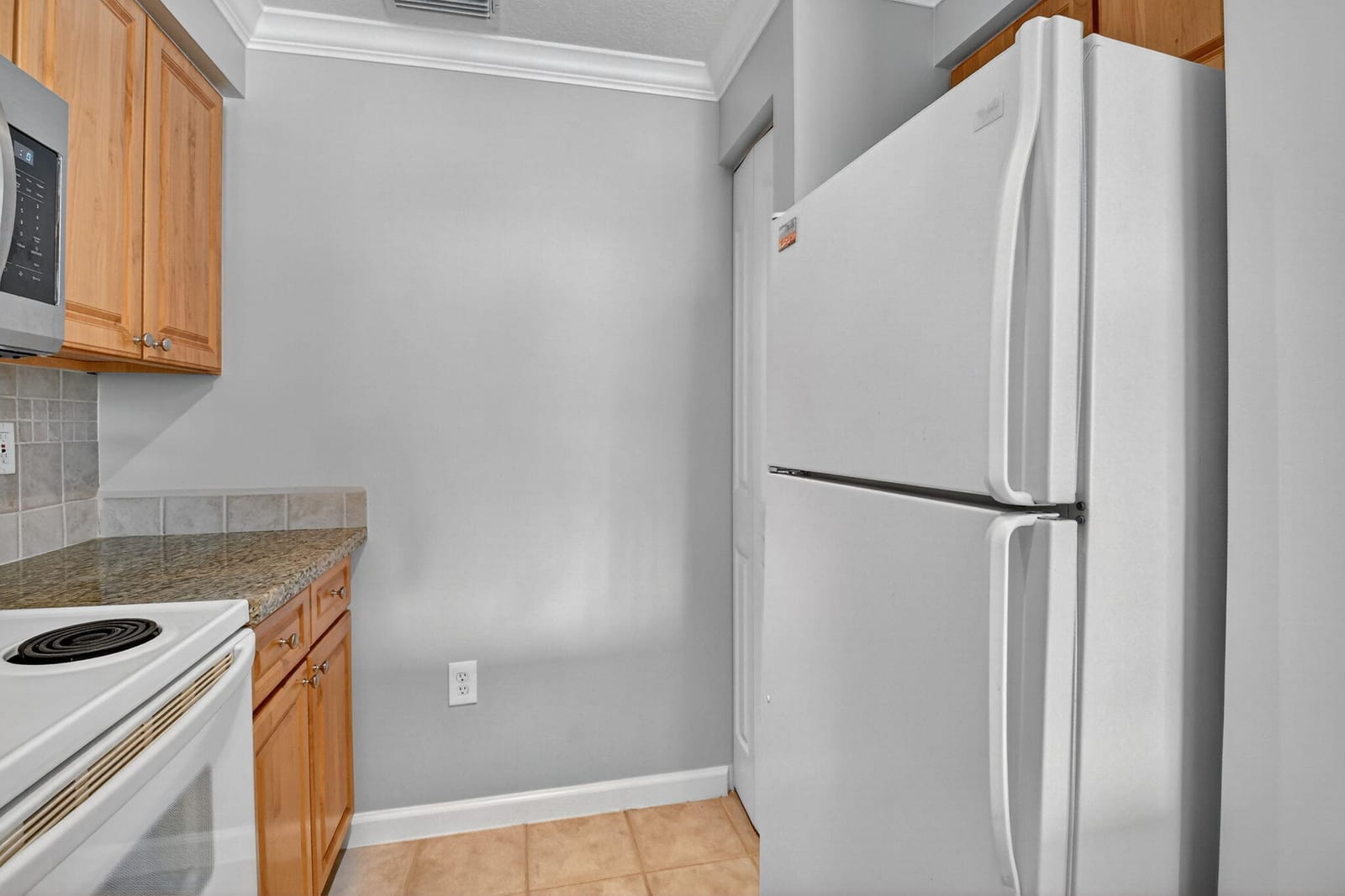 2038 Alta Meadows Lane 1507, Delray Beach, FL 33444 photo 17