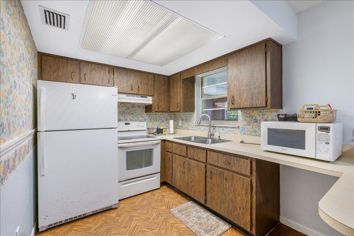 6507 Deleon Avenue, Fort Pierce, FL 34951 photo 7