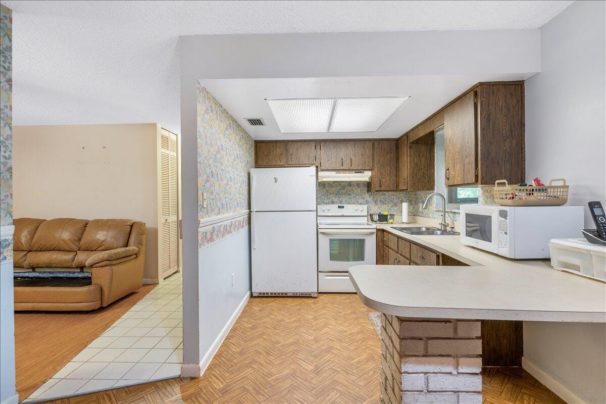 6507 Deleon Avenue, Fort Pierce, FL 34951 photo 8