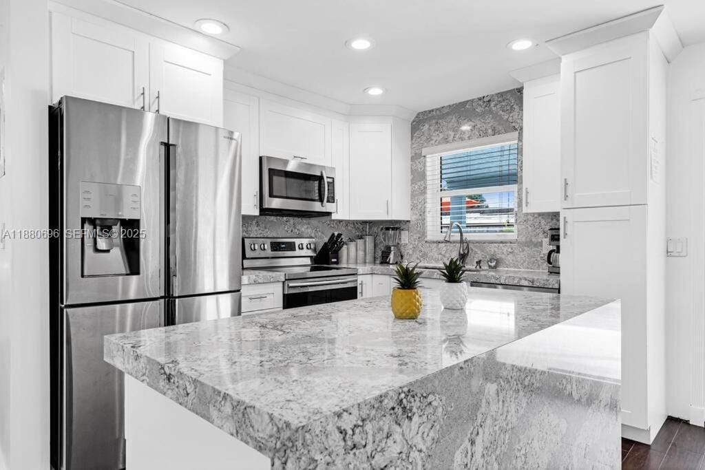 2041 SW 37th Terrace, Fort Lauderdale, FL 33312 photo 2