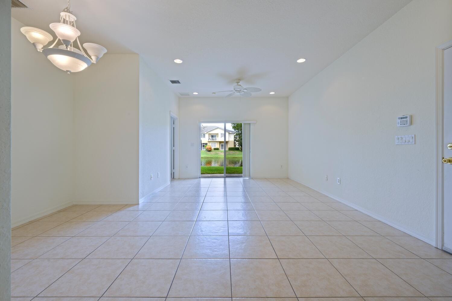 1561 SE Hampshire Way 104, Stuart, FL 34994 photo 8