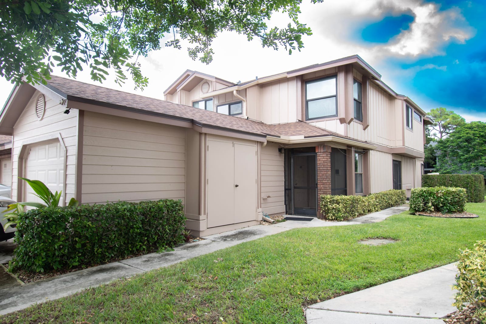 500 Crosswinds Drive F1, Greenacres, FL 33413
