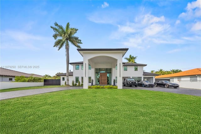 150 NW 123rd Avenue, Miami, FL 33182