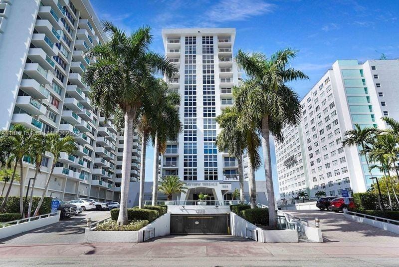 1228 W Ave 607 607, Miami Beach, FL 33139 photo 2