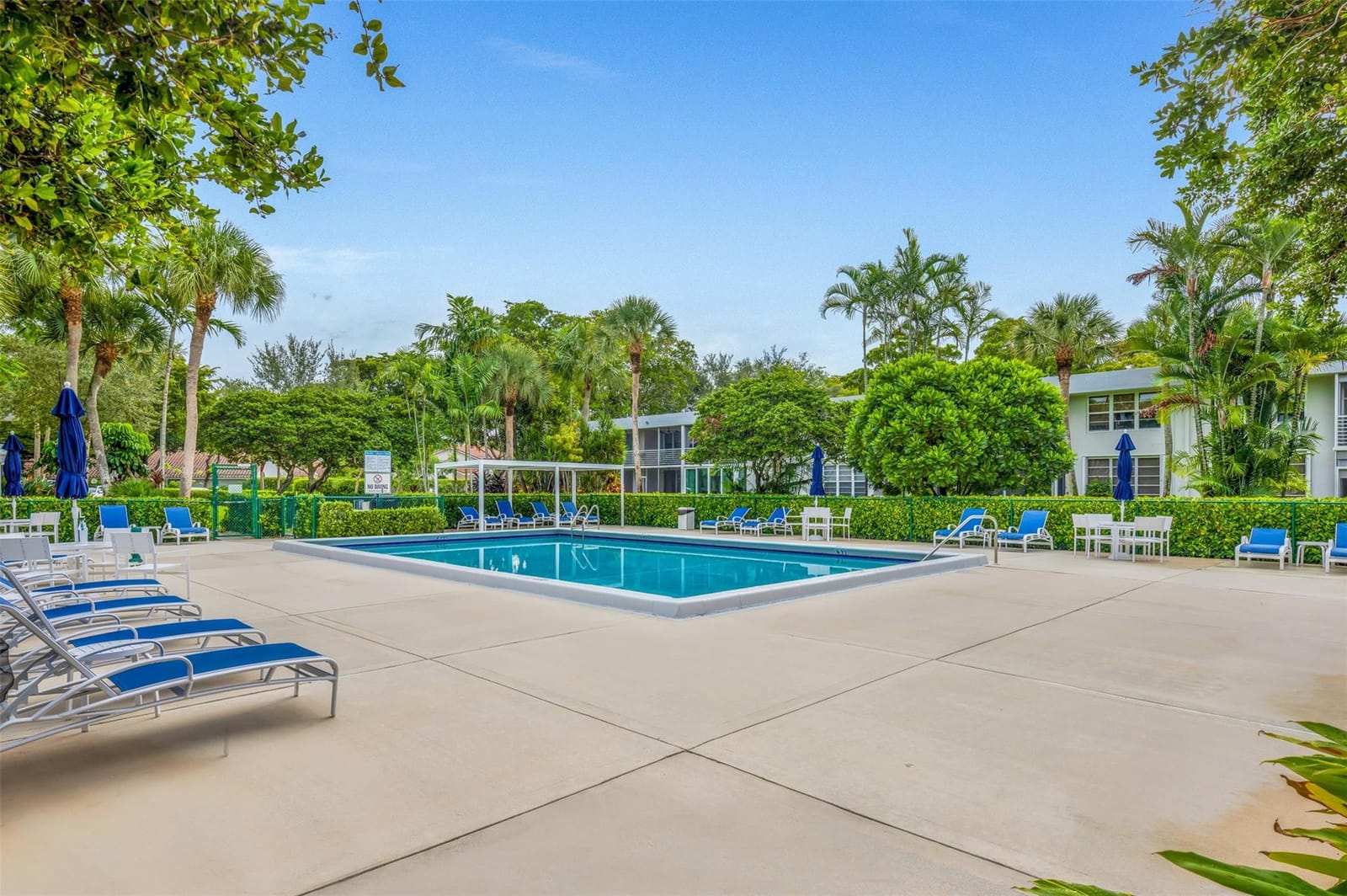 4221 W Palm Aire Drive 103 — photo 10