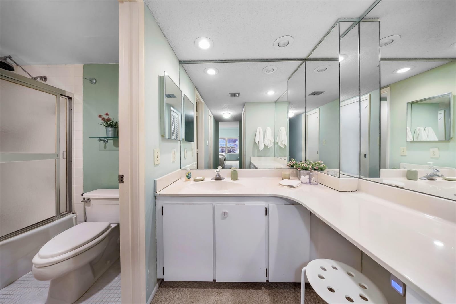 4221 W Palm Aire Drive 103 — photo 5