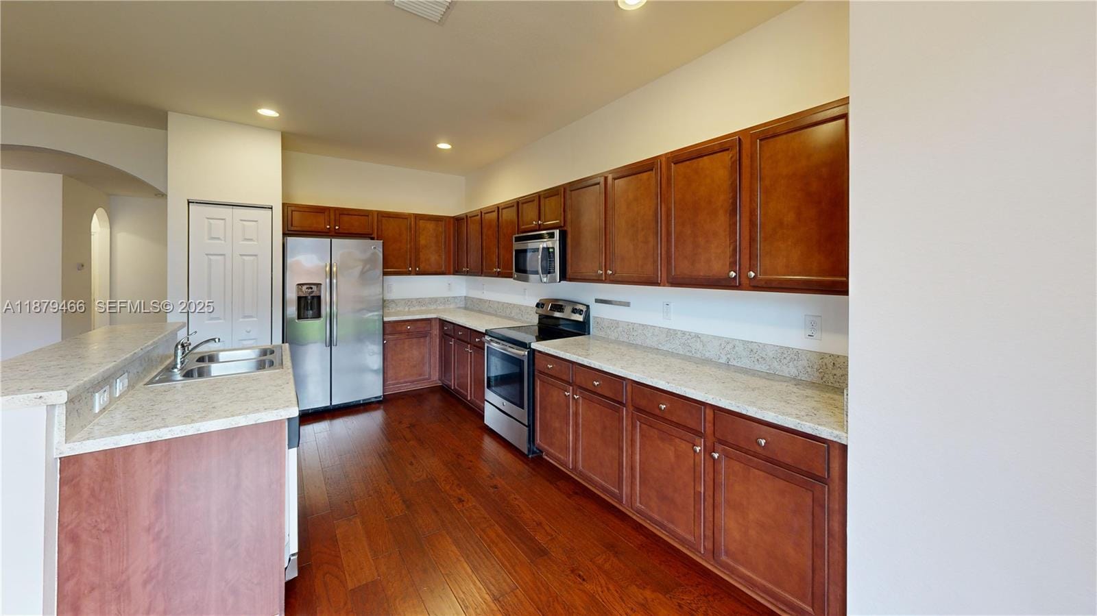 15460 SW 176th Lane, Miami, FL 33187 photo 5