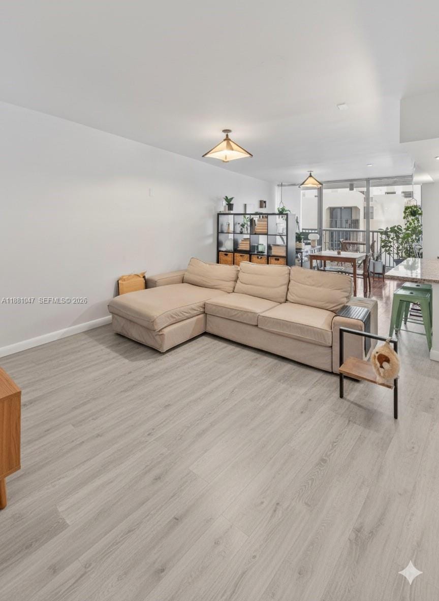 2655 Collins Avenue 510 — photo 5