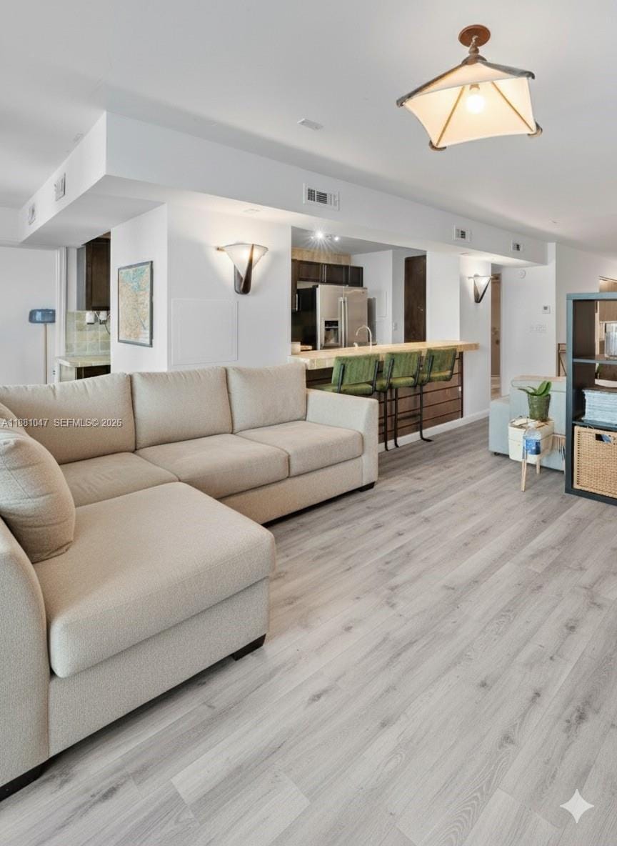 2655 Collins Avenue 510 — photo 8