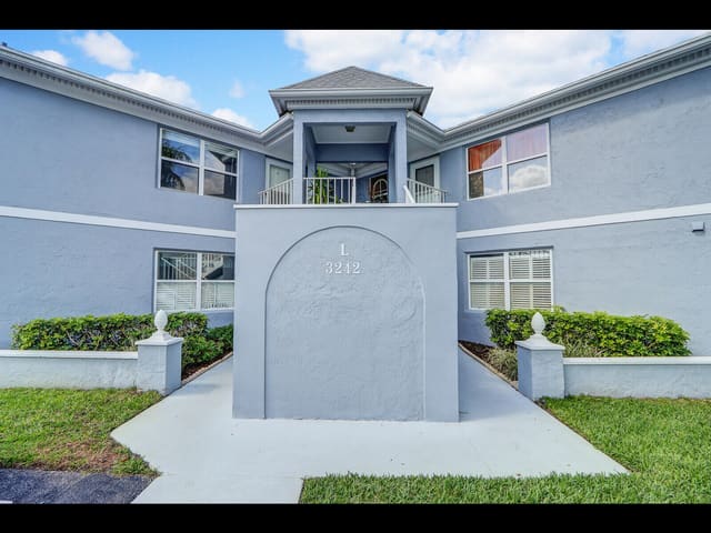 3242 SE Aster Lane L229, sold in The Village Of Stuart, Stuart, FL