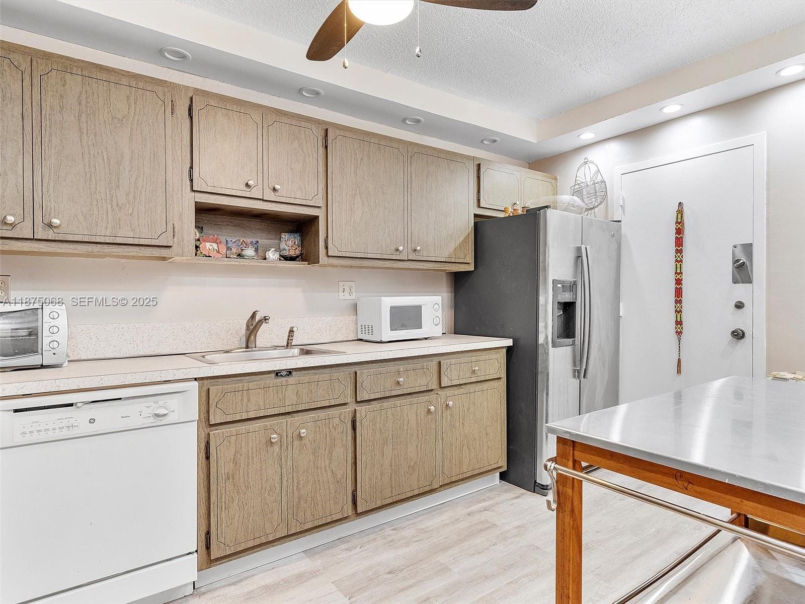 1470 NE 125th Terrace PH12 — photo 8