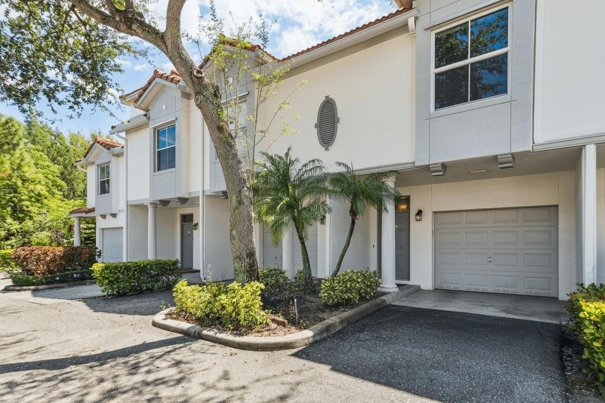 2020 Alta Meadows Lane 504 — photo 4