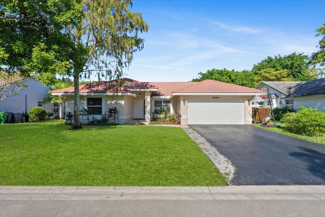 2330 NW 95th Terrace, Coral Springs, FL 33065