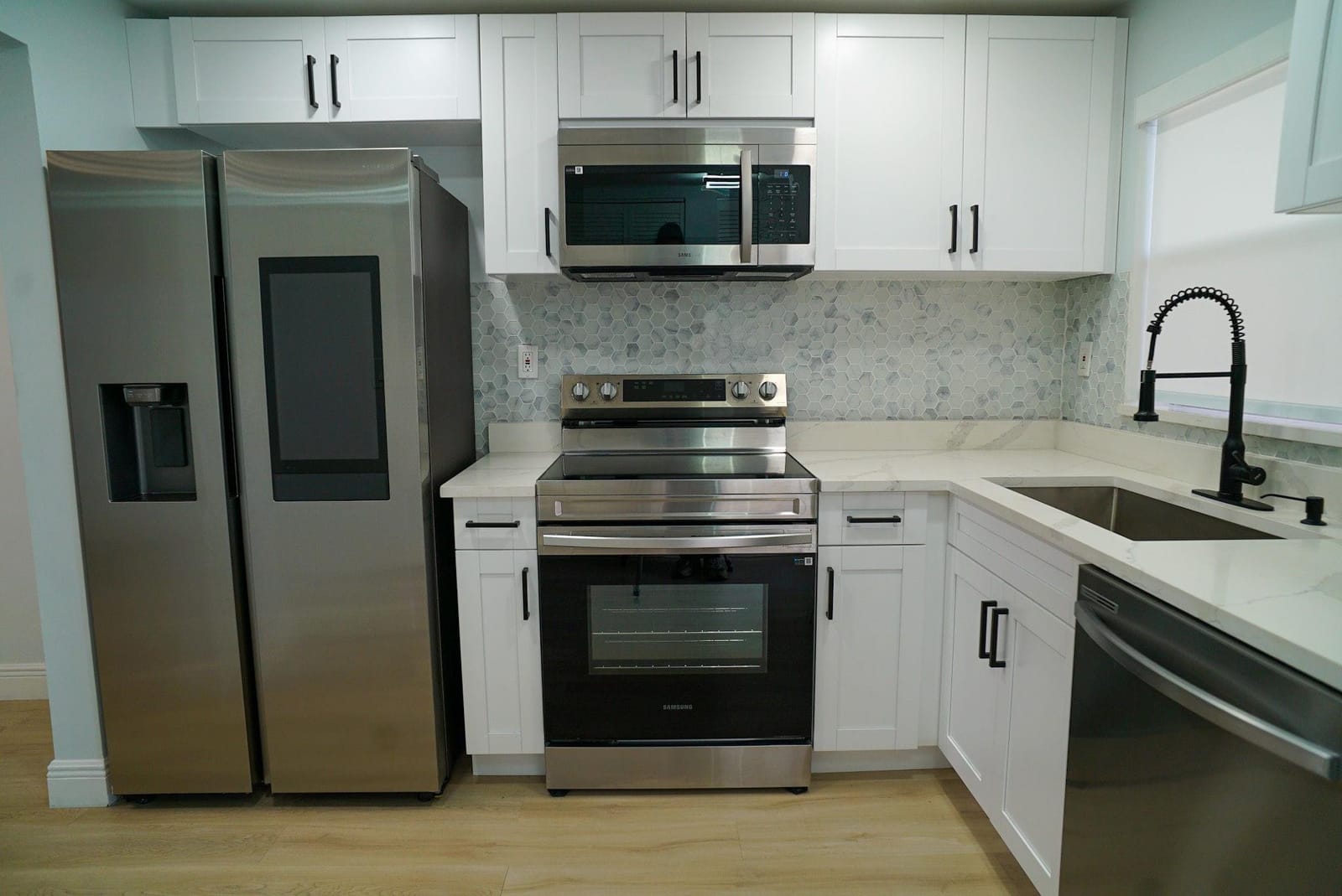 9601 Sunrise Lakes Boulevard 311, Sunrise, FL 33322