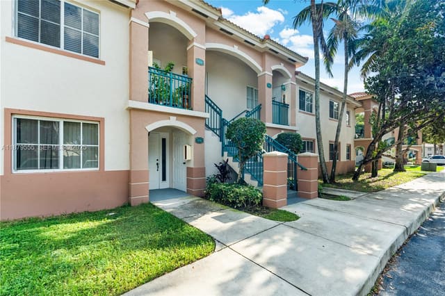 2921 SE 13th Avenue 104-48, Homestead, FL 33035