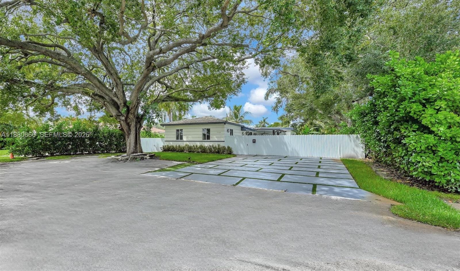 11102 NE 9th Court, Biscayne Park, FL 33161