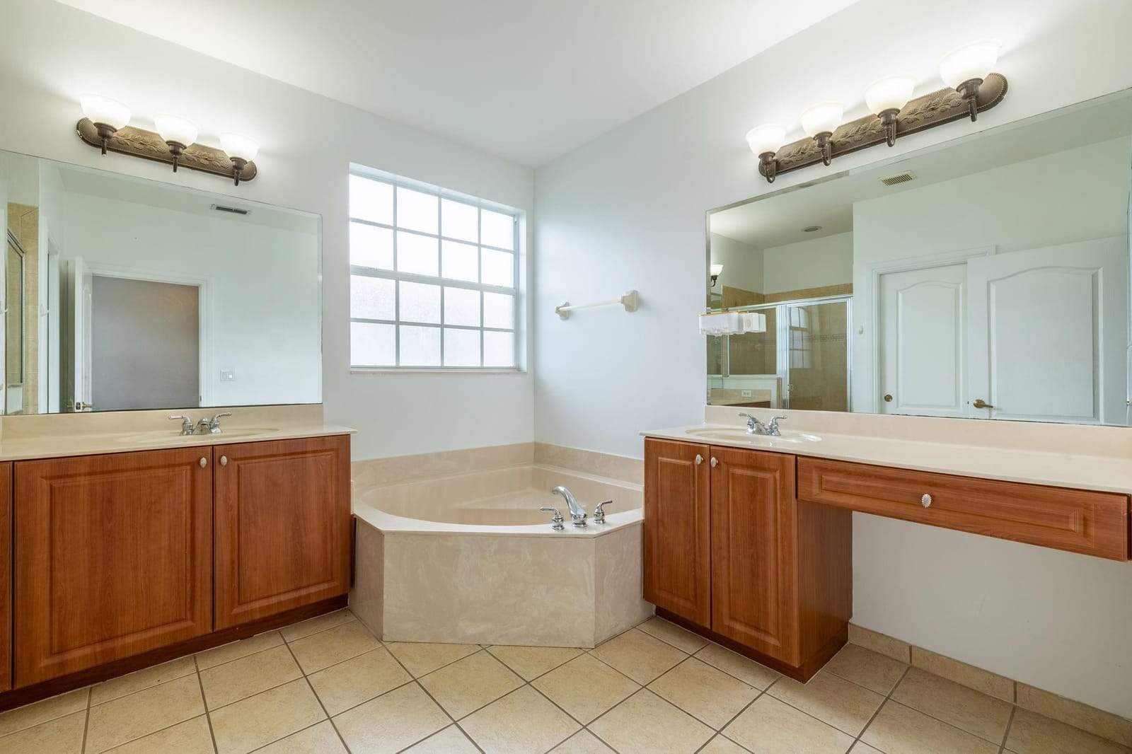 7029 Ambrosia Lane 606, Naples, FL 34119 photo 15