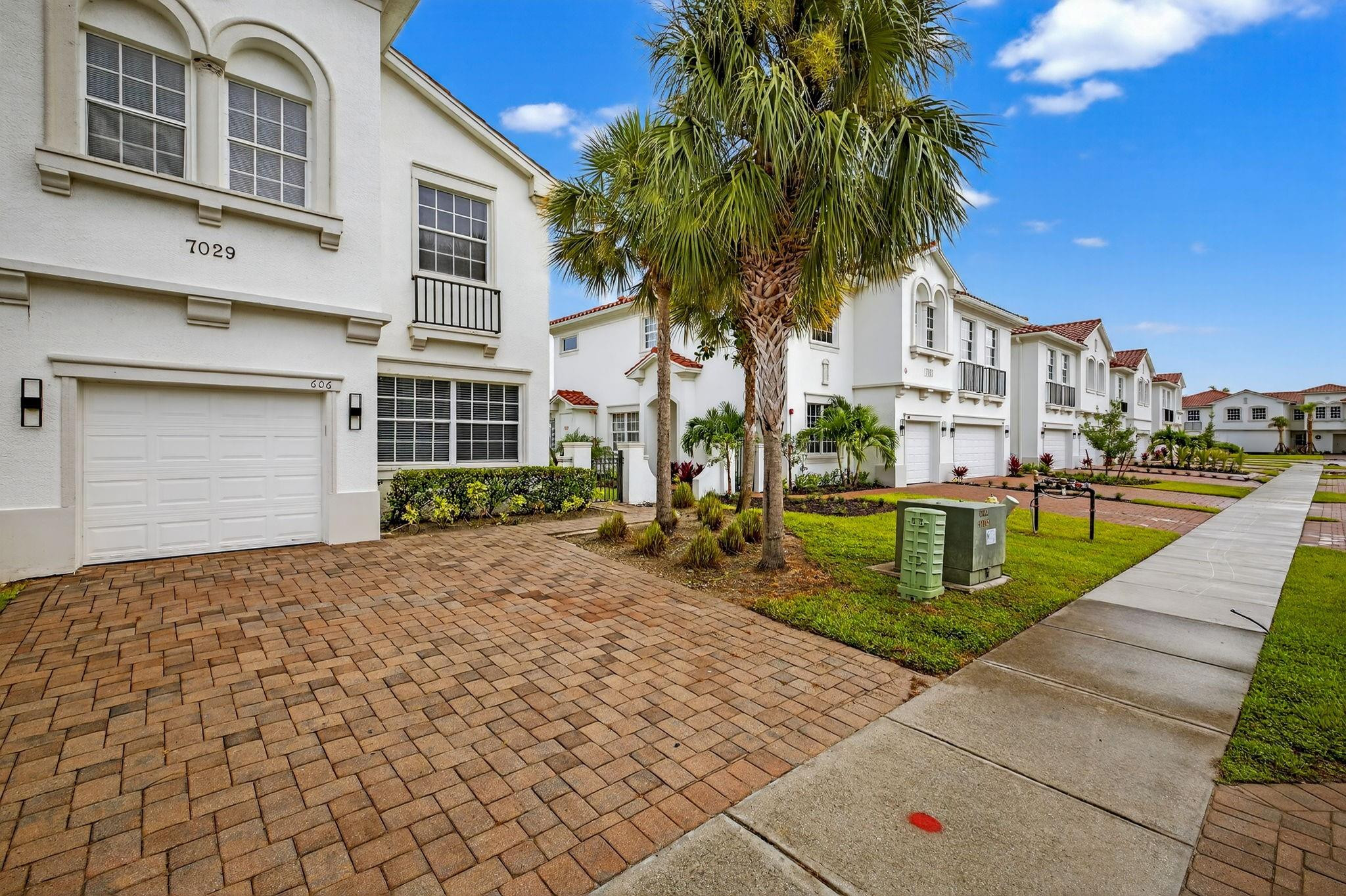 7029 Ambrosia Lane 606, Naples, FL 34119, Naples