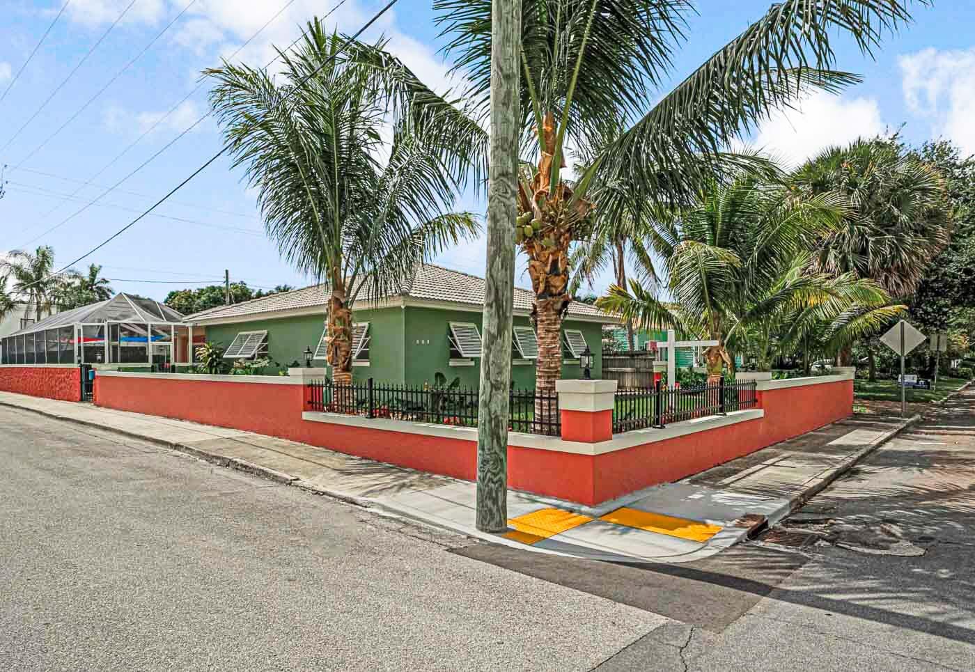 532 N Palmway — photo 2