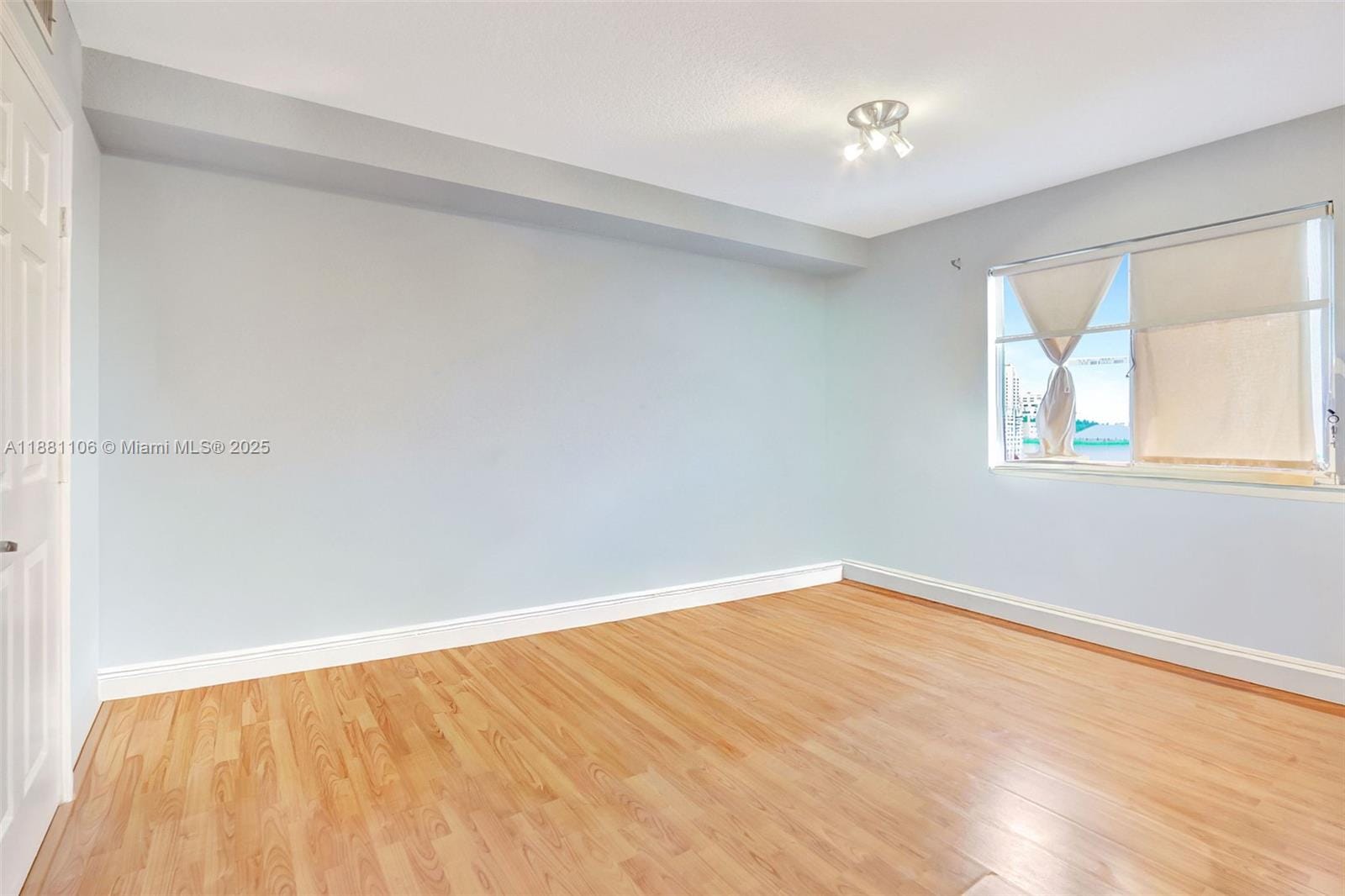816 NW 11th Street 905 — photo 8