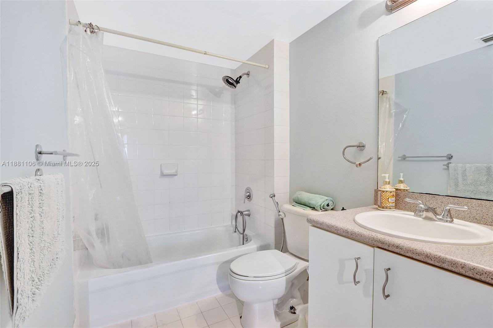 816 NW 11th Street 905 — photo 9