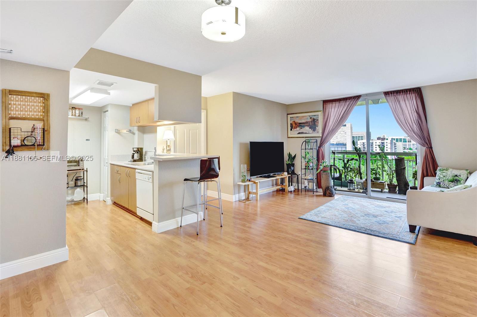 816 NW 11th Street 905, Miami, FL 33136, Miami
