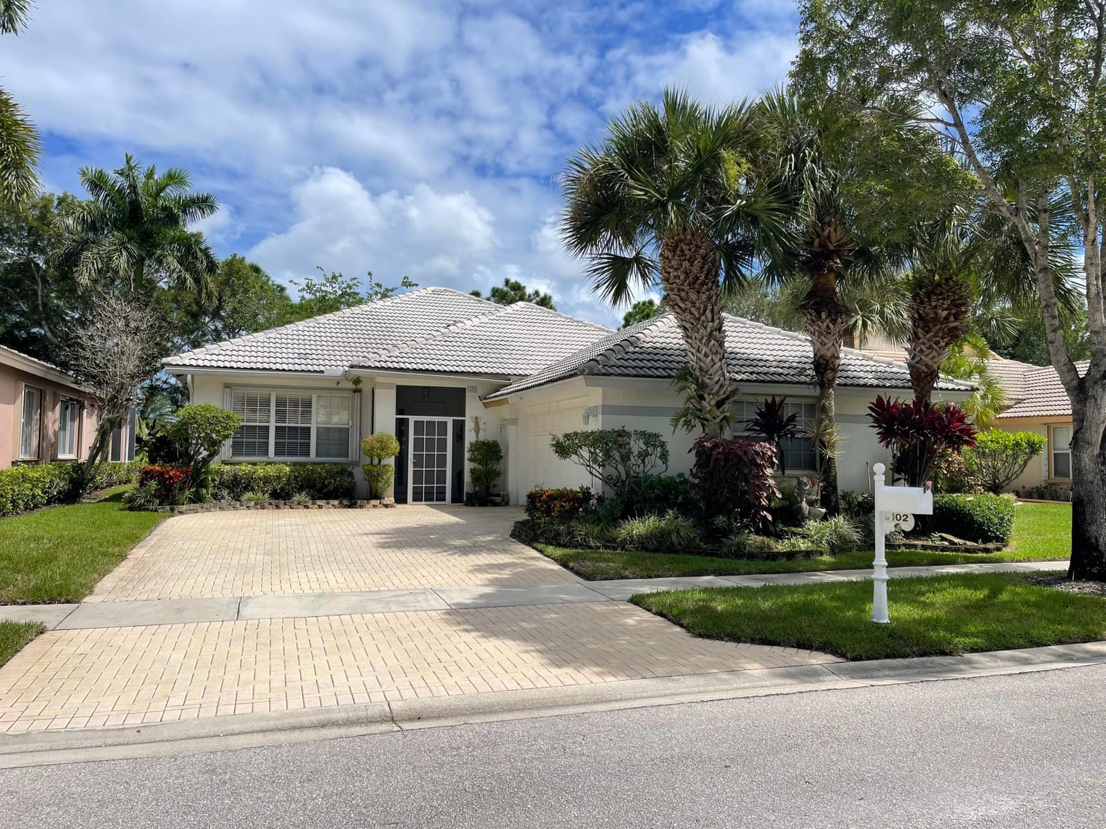 9102 Bay Harbour Circle, West Palm Beach, FL 33411