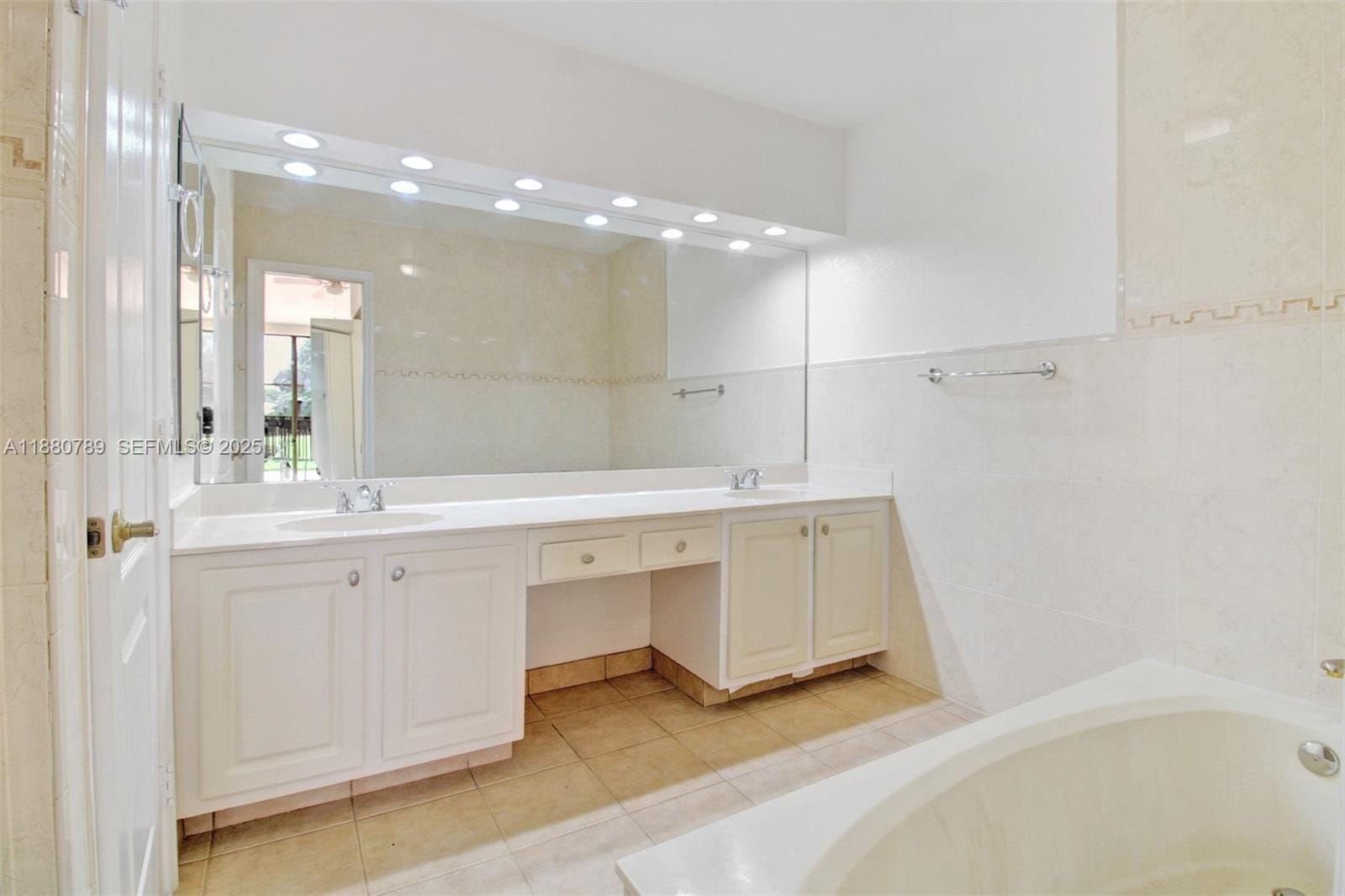 9713 Costa Del Sol Boulevard G-99, Doral, FL 33178 photo 22