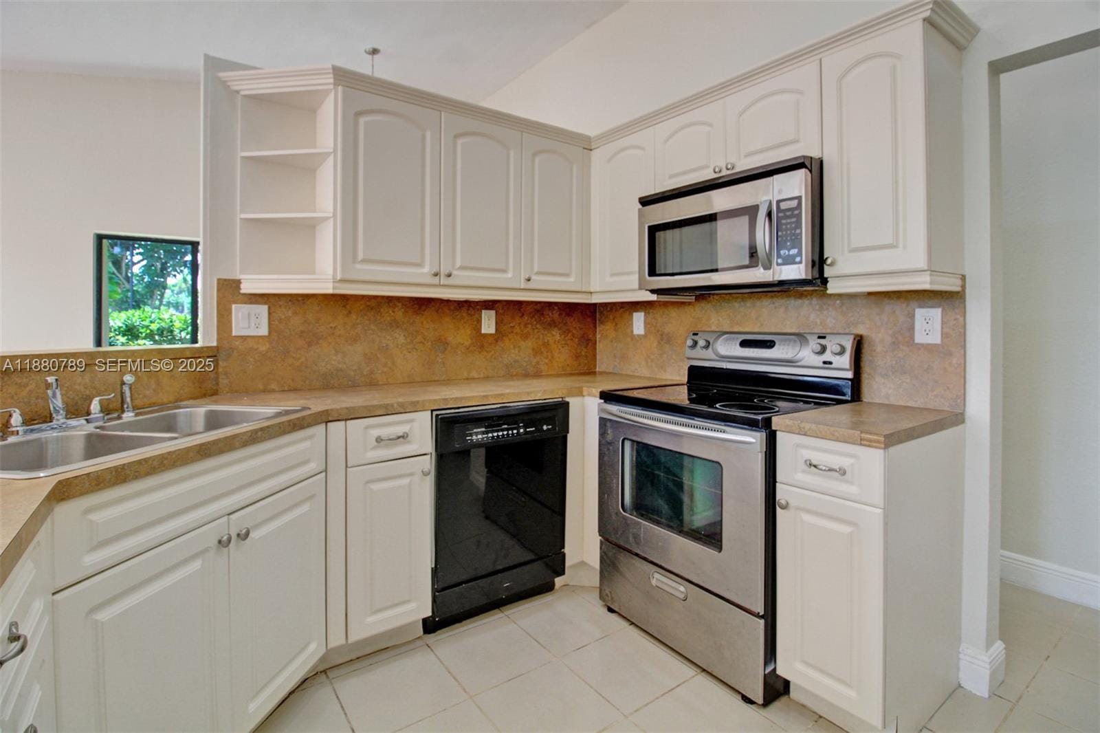 9713 Costa Del Sol Boulevard G-99 — photo 9