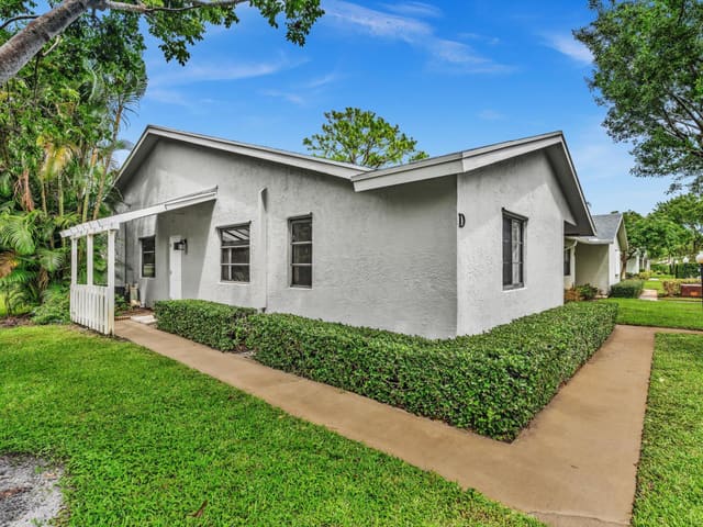 2635 Lowson Boulevard D, sold in Fairway Condo, Delray Beach, FL
