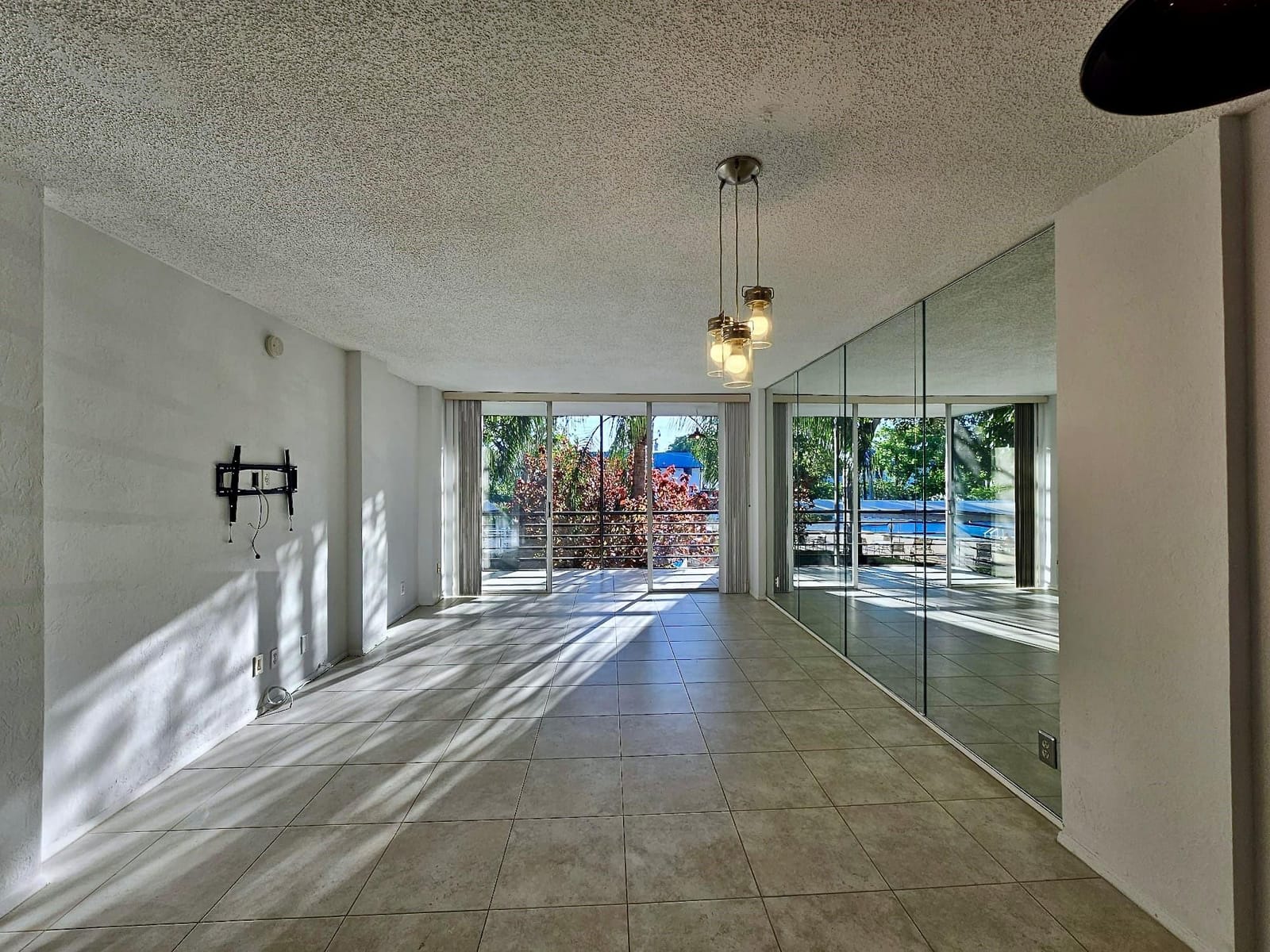 118 Royal Park Drive Unit 2e, Oakland Park, FL 33309 photo 6