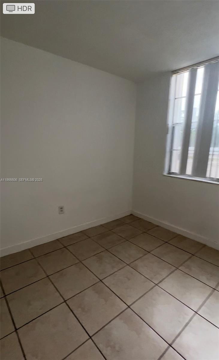 498 NW 165th St Road D-101 — photo 4