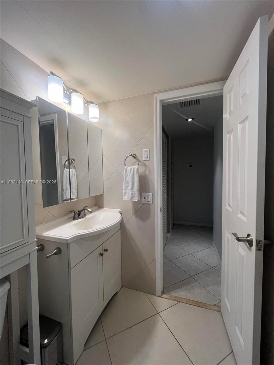 5387 SW 40th Avenue 103, Dania Beach, FL 33314 photo 24
