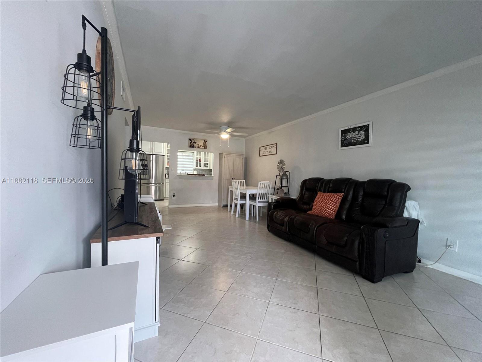 5387 SW 40th Avenue 103, Dania Beach, FL 33314, Dania Beach