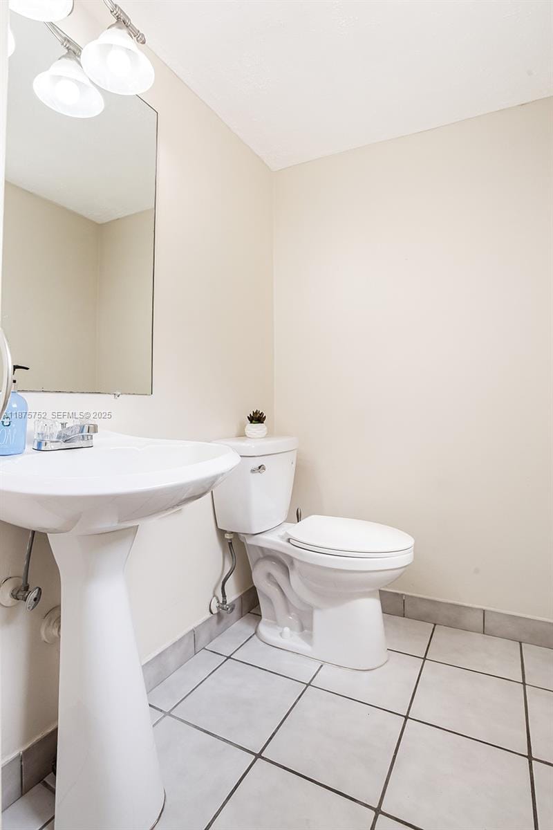 8811 Gatehouse Road 8, Plantation, FL 33324 photo 12
