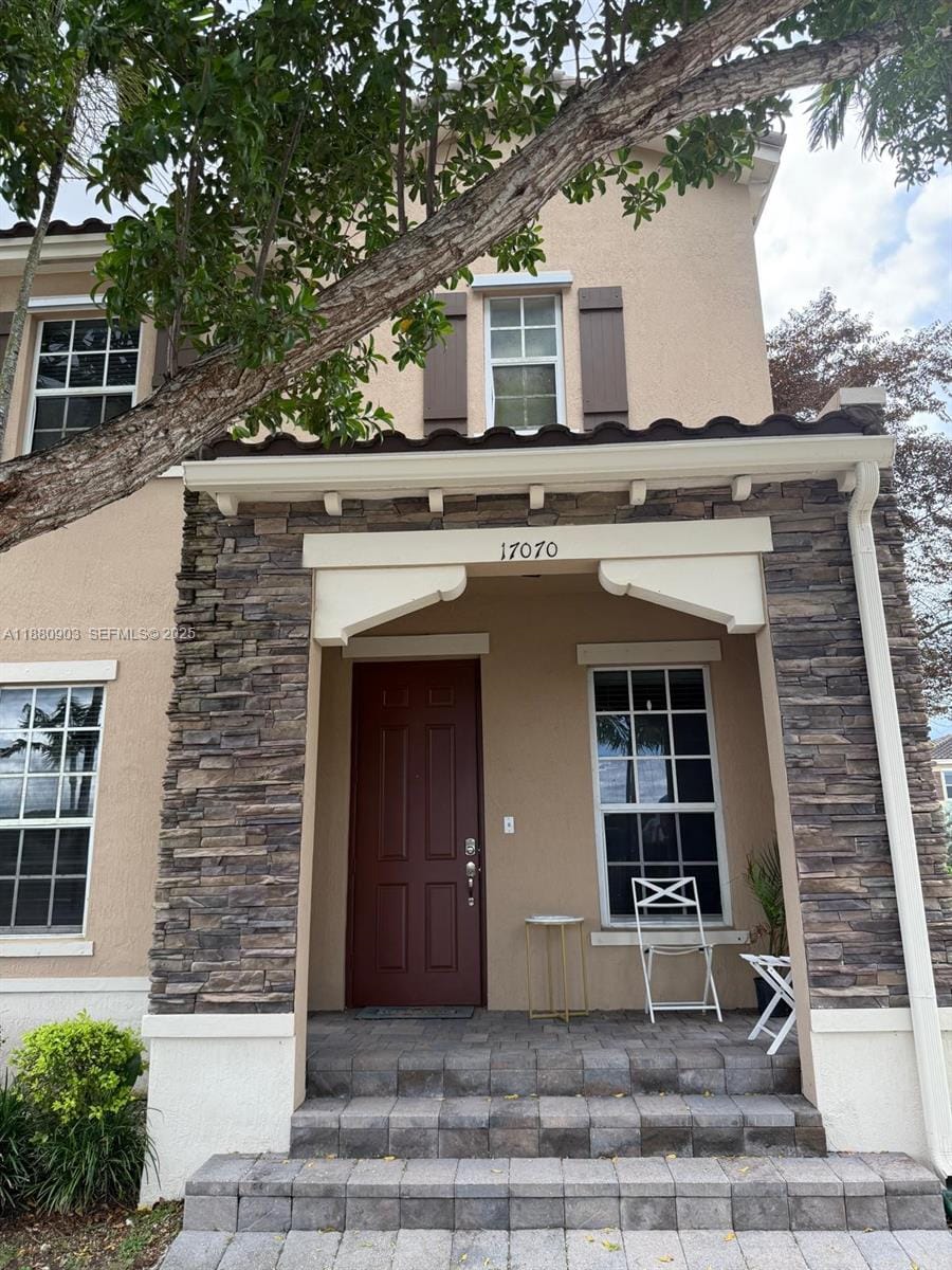 17070 SW 95th Terrace, Miami, FL 33196