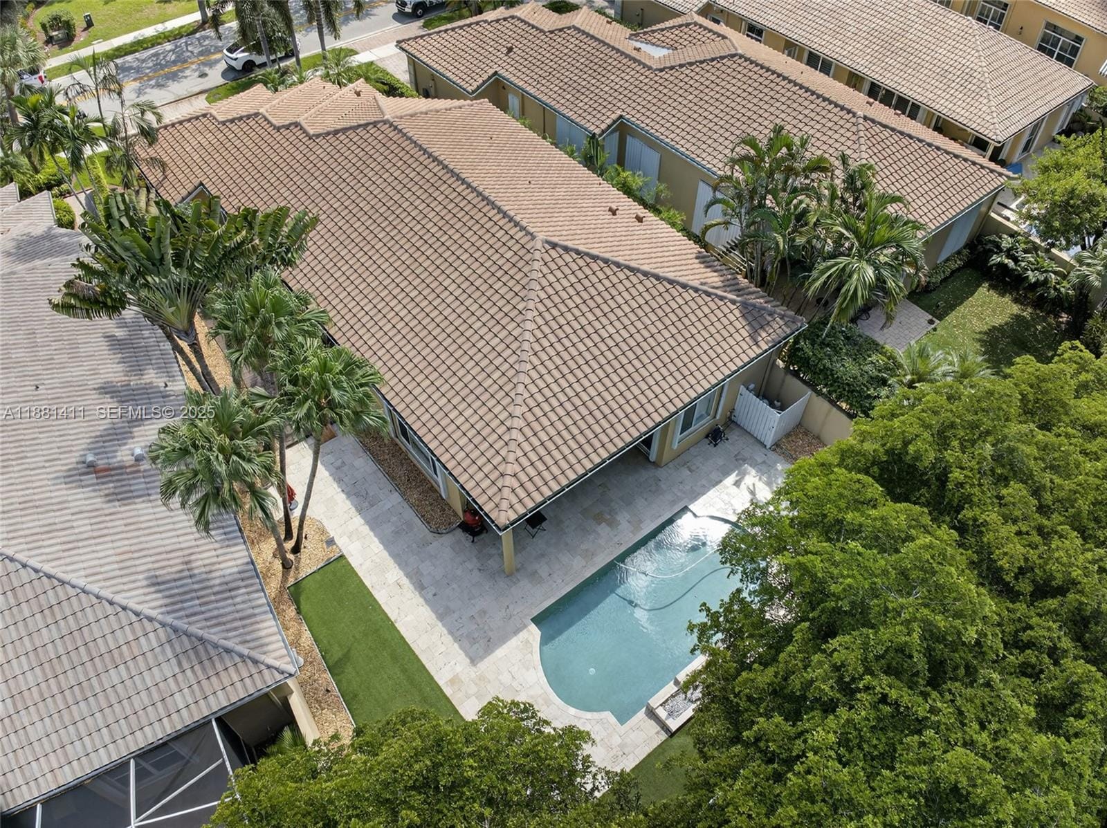 2497 Bay Isle Drive, Weston, FL 33327 photo 5