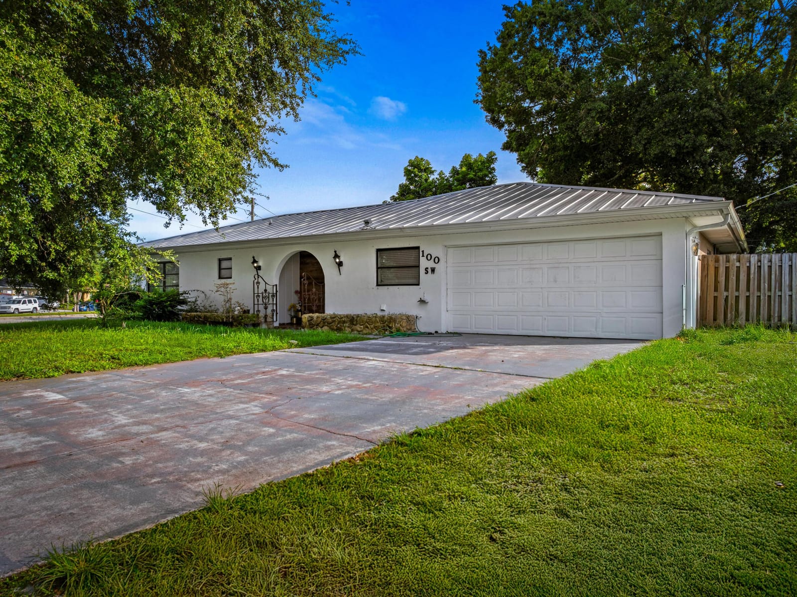 100 SW Lakehurst Drive, Port St. Lucie, FL 34983