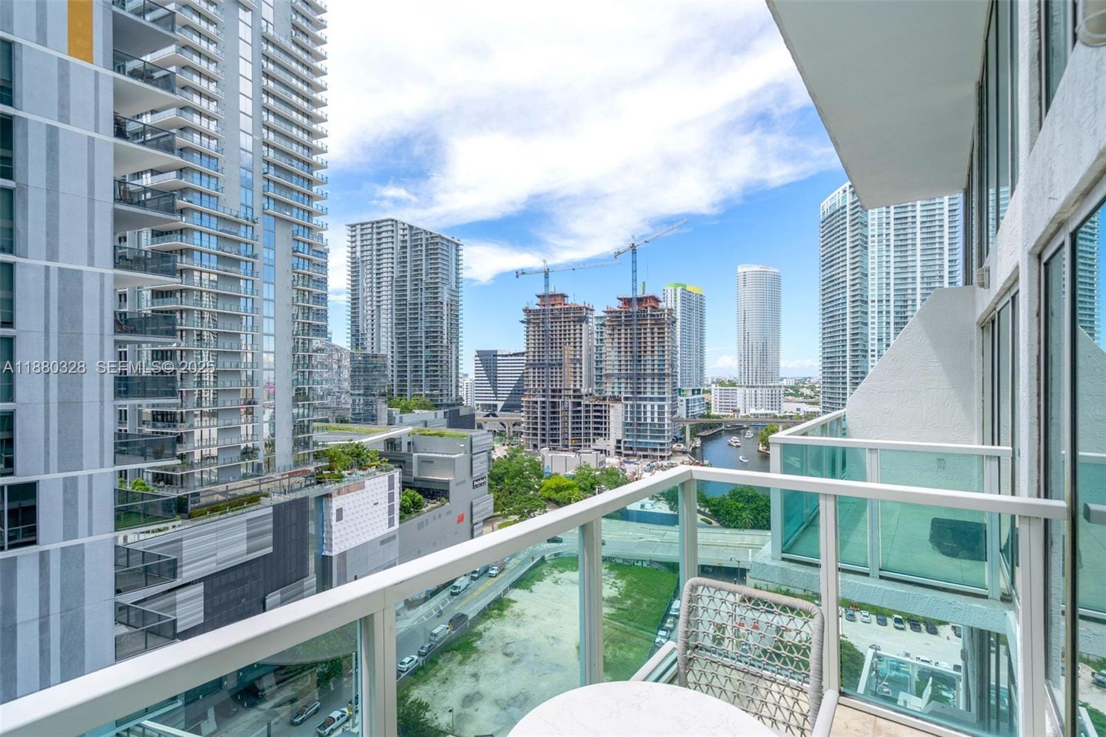 41 SE 5th Street 1112, Miami, FL 33131 photo 19