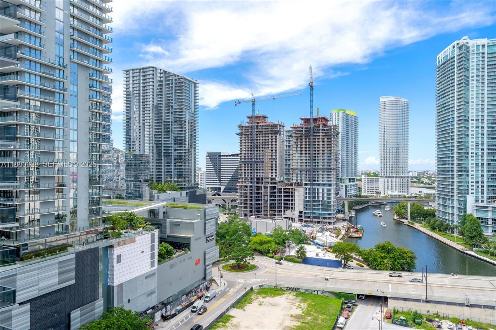 41 SE 5th Street 1112, Miami, FL 33131 photo 20