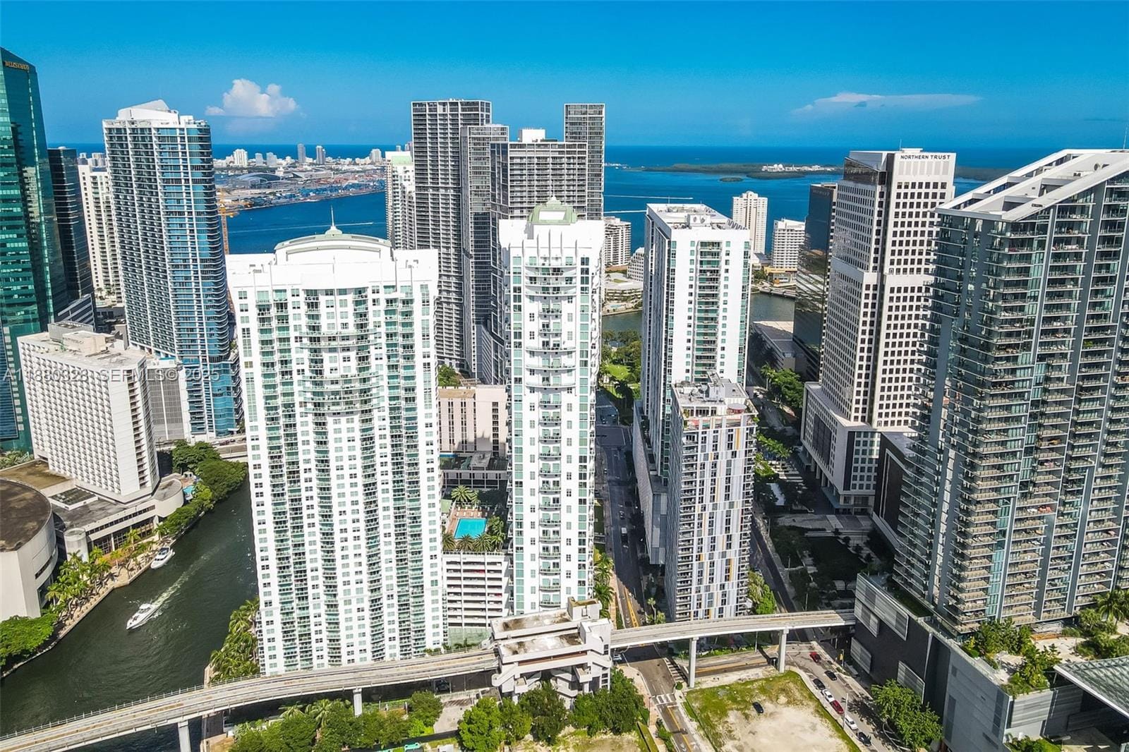 41 SE 5th Street 1112, Miami, FL 33131 photo 24