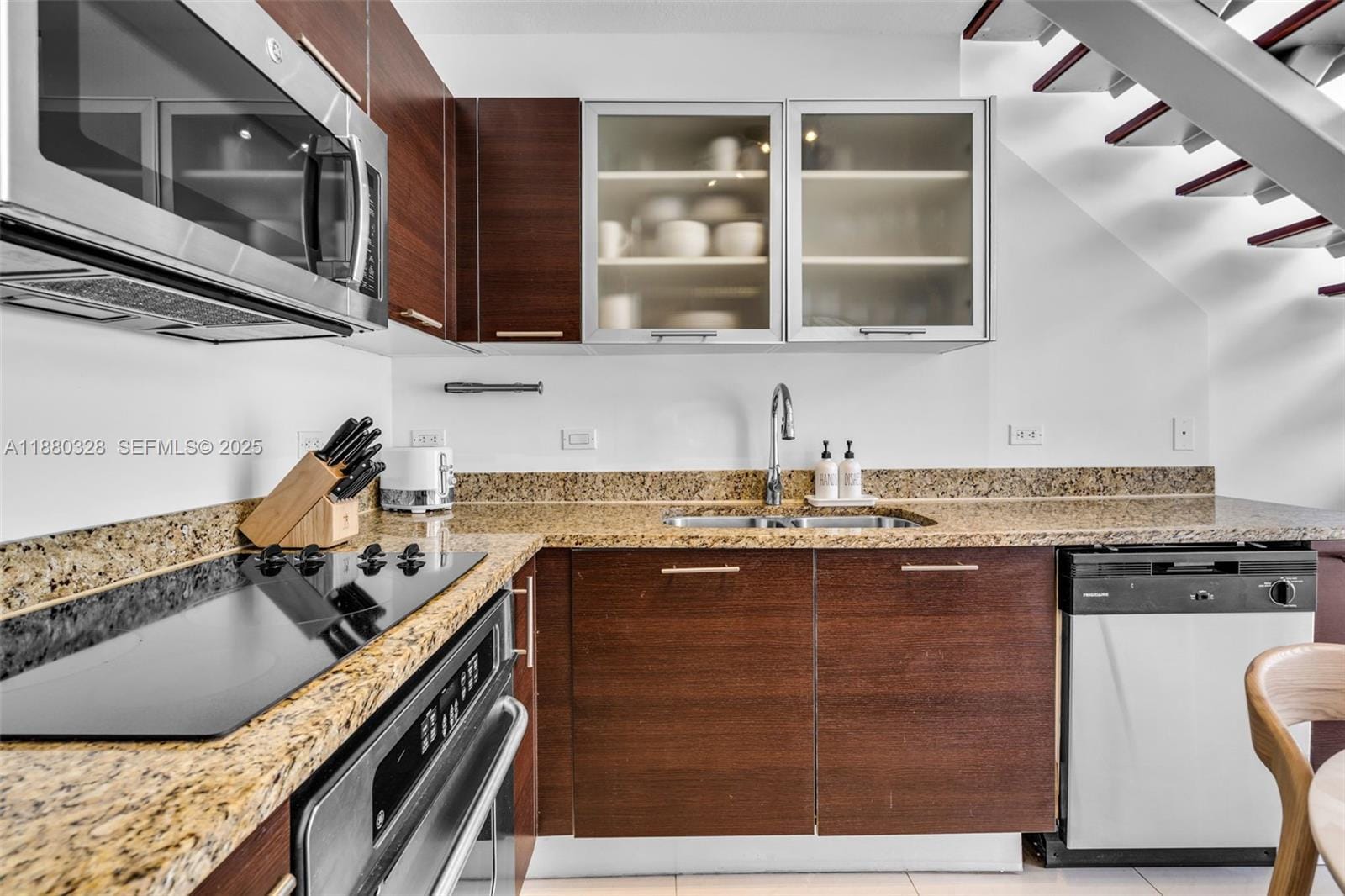 41 SE 5th Street 1112, Miami, FL 33131 photo 5