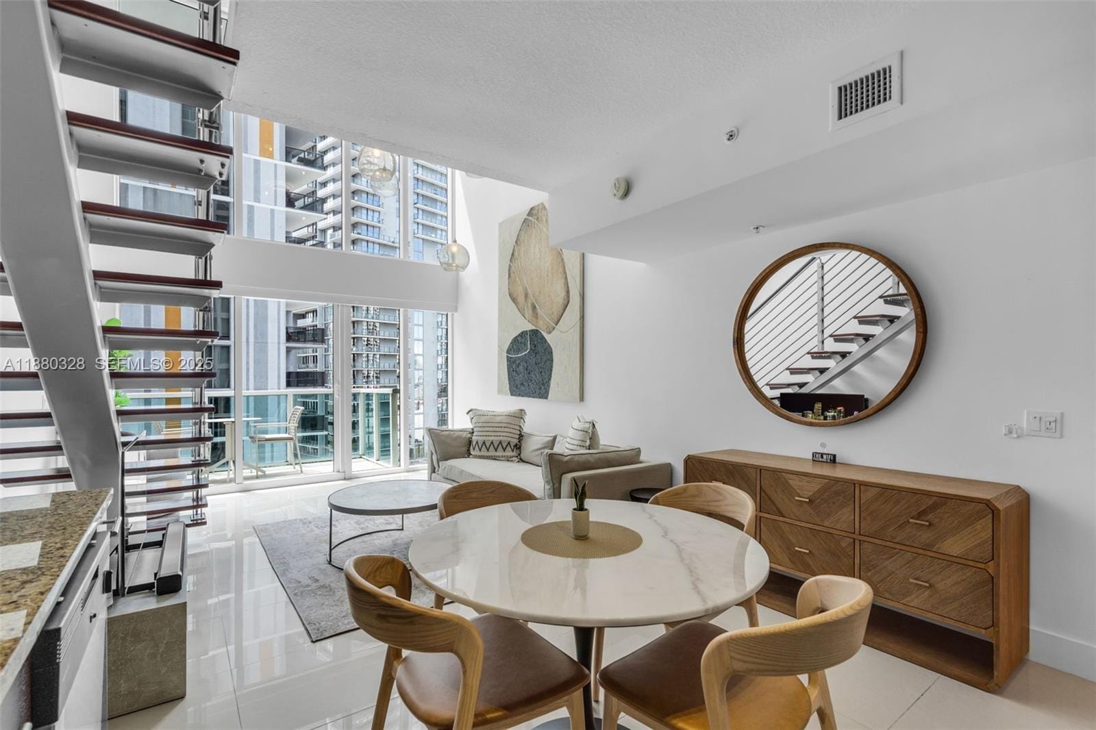 41 SE 5th Street 1112, Miami, FL 33131 photo 6